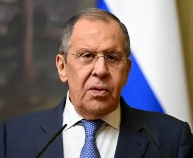 تاکید لاوروف بر استفاده از یک راه حل دیپلماتیک در مورد مسئله ایران