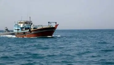 توقیف لنج حامل ۸۰ هزار لیتر سوخت قاچاق در کیش