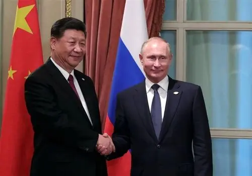 فیلم عجیب از پوشش و اسلحه  مقام عالی بورکینافاسویی در دیدار با لاوروف!