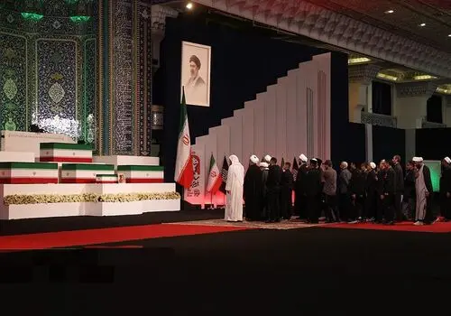 بیانیه سپاه درباره مراسم تشییع رهبر شهید: هرگونه خطای محاسباتی، با پاسخی قاطع، کوبنده‌تر از همیشه مواجه خواهد شد که تا ابد در تاریخ ذلت‌بار آنان ثبت خواهد گشت