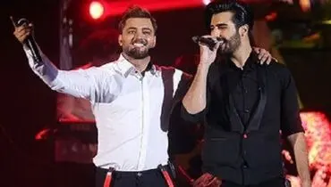 خواننده ماکان بند در حال پخش نذری+عکس