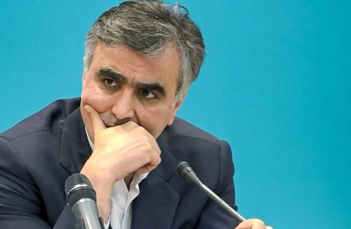 رییس کل بانک مرکزی هیچ کاری نمیتوانند کند / قیمت دلار از دستمان در رفته !