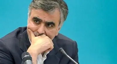 رییس کل بانک مرکزی هیچ کاری نمیتوانند کند / قیمت دلار از دستمان در رفته !