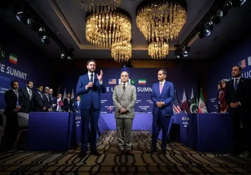 هیئت مذاکره‌کننده ایرانی به تهران رسید
