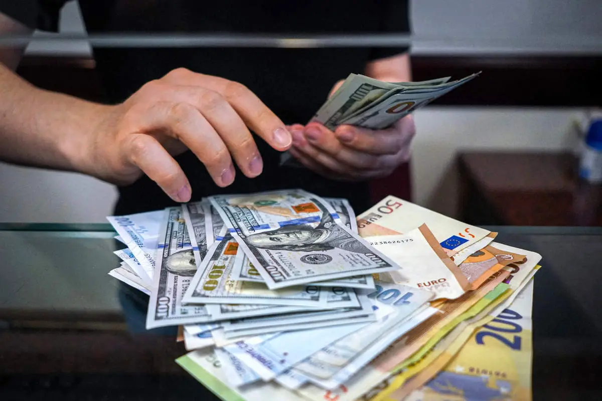 یورو عقب‌نشینی کرد؛ کاهش قیمت در بازار آزاد