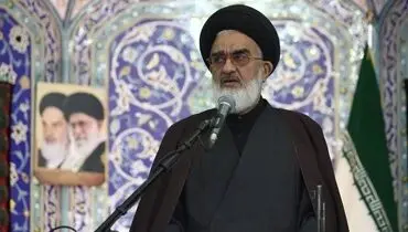 در اسرائیل تظاهر کنندگان با حمل تصویر رهبر معظم انقلاب شعار دادند ما را از دست نتانیاهو نجات دهید