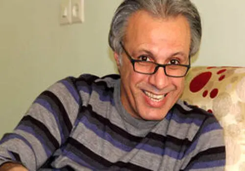 علی فروتن: “خانه‌نشینی دشمن خلاقیت است؛ بچه‌ها باید هوای تازه بخورند و زمین بخورند!”=فیلم 