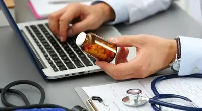 ۳۰۰ هزار تومان برای یک نوبت پزشک؛ پشت پرده تخلف سایت‌های نوبت‌دهی چیست؟