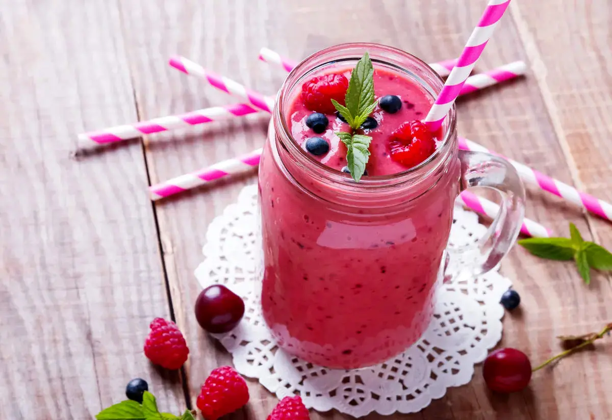 آموزش تهیه اسموتی چری بری؛ نوشیدنی پرخاصیت ویتامینی