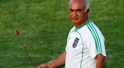 نمی‌توان لیگ را ادامه داد | کل فوتبال ایران از آسیا عقب است