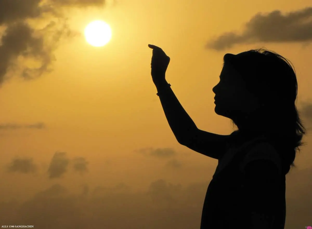 غروب آفتاب و اضطراب شبانه؛ علت چیست؟

