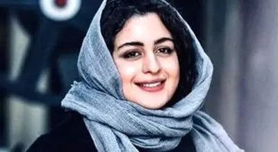 فاطیما بهارمست با یک استایل چرم جلب توجه کرد