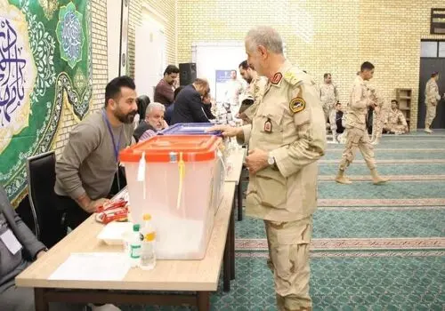 فرمانده مرزبانی فراجا: با بهره گیری از اشراف اطلاعاتی همواره باید با تهدیدات دشمنان مقابله کرد 