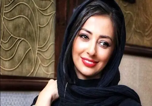 چهره متفاوت روشنک گرامی با چادر+ عکس
