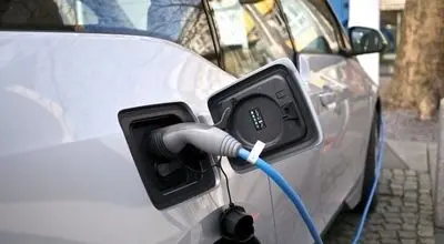 خروج خودروهای برقی از صنایع استراتژیک چین 