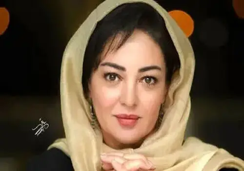 استایل جسورانه رزیتا غفاری؛ کلاه مشکی و تور تیره در آتلیه