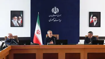 خدمت‌رسانی با کیفیت، عدالت و بهره‌وری باید در متن اداره کشور قرار گیرد/ می‌خواهیم نظام اداری و اجرایی به گونه‌ای مدیریت شود که امکان رانت و فساد از بین برود/ اگر دست به دست هم دهیم، از همه بحران‌ها با عزت و سربلندی عبور خواهیم کرد