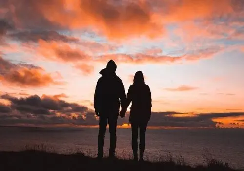 آموزش نحوه صحیح و آداب دست دادن + فیلم