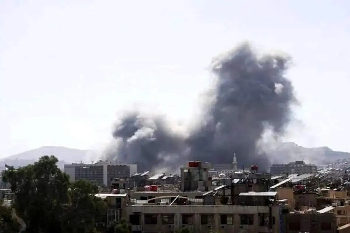  هنگام شنیدن صدای انفجار در فضای باز چه اقداماتی انجام دهیم؟