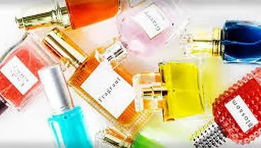 دلیل تفاوت رنگ شیشه‌های عطر چیست و چه چیزی را نشان میدهند؟