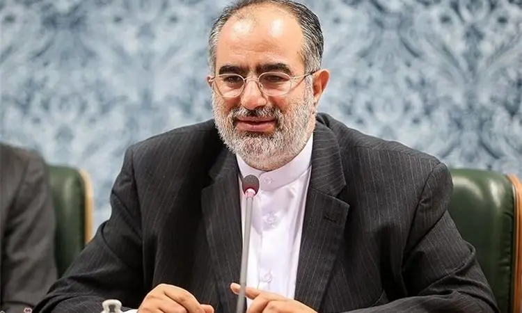 افشاگری حسام‌الدین آشنا از همکاری تلگرام در موضوع آمدنیوز و روح‌الله زم
