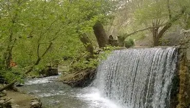 سراب گیان چشمه ای باستانی و طبیعتی بکر در نهاوند