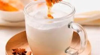 فواید کلیدی مصرف  شیر و عسل

