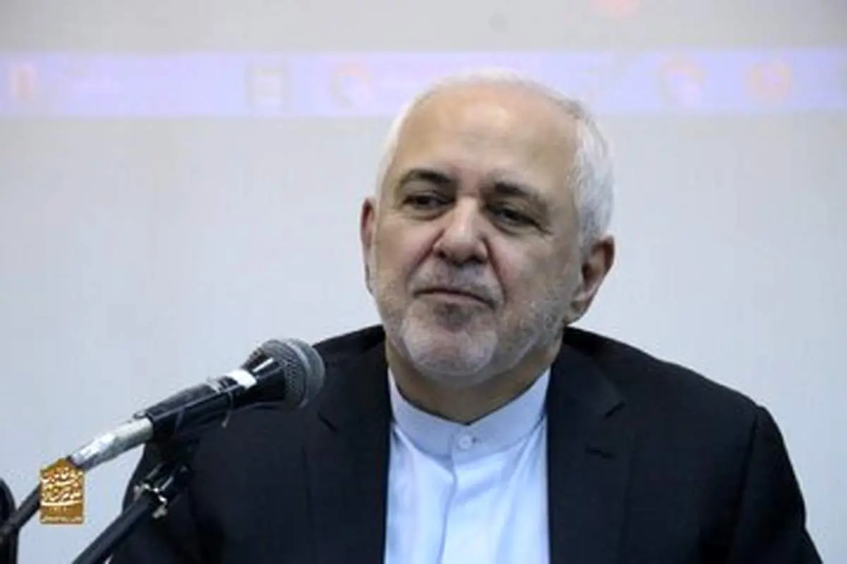 ظریف: مهاجران زندگی بسیار معمولی دارند