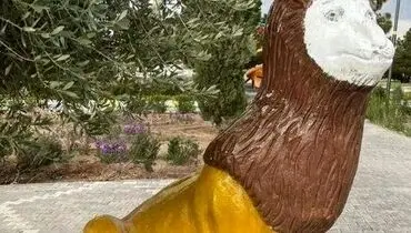 پشت پرده مجسمه های شیر عجیب و غریب در رشت + عکس