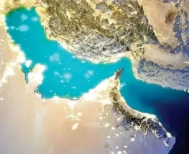  وضعیت تنگه هرمز بعد از اعلام محاصره دریایی ایران/ چند کشتی عبور کردند؟ 