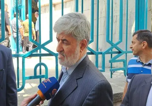 علی مطهری: دور زدن تحریم‌ها در عمل به «رانت‌خواری» منجر شد/ با درخواست رسمی دولت آمریکا برای مذاکره، ایران باید وارد مذاکره شود