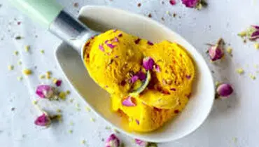 بستنی با طعم گل محمدی ایرانی در عربستان+فیلم