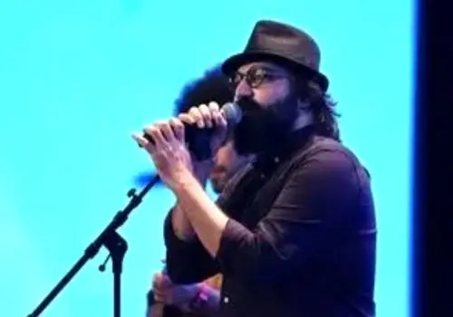 استوری انگلیسی خواننده بمرانی درباره ترک تهران