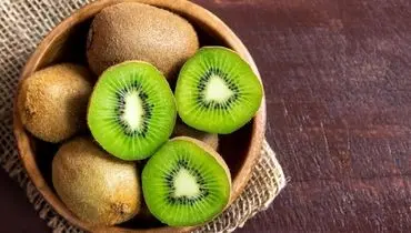 کدام میوه پوست شما را سرشار از ویتامین C می‌کند؟

