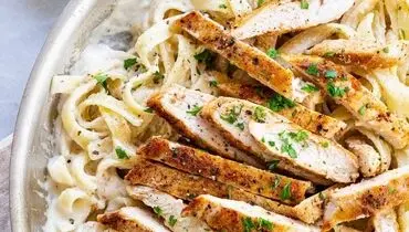 طرز تهیه اسپاگتی مرغ رستورانی با طعمی عالی و بی نظیر
