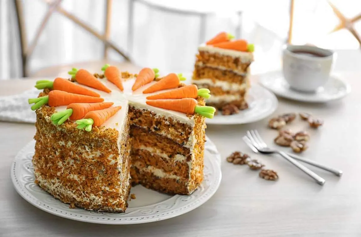 طرز تهیه  کیک هویج خانگی بدون فر