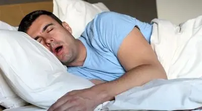علت مهم آبریزش دهان روی بالش نشانه 