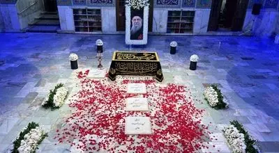 امکان زیارت مزار رهبر شهید انقلاب امشب فراهم می‌شود + فیلم