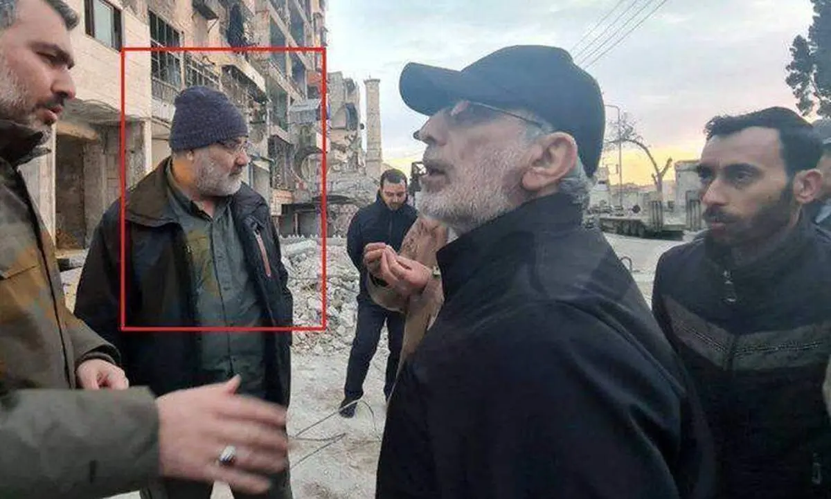 تصویری از سردار شهید زاهدی در کنار سردار قاآنی