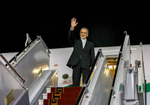 رئیس‌جمهور دقایقی قبل دوحه را ترک و به ایران برگشت
