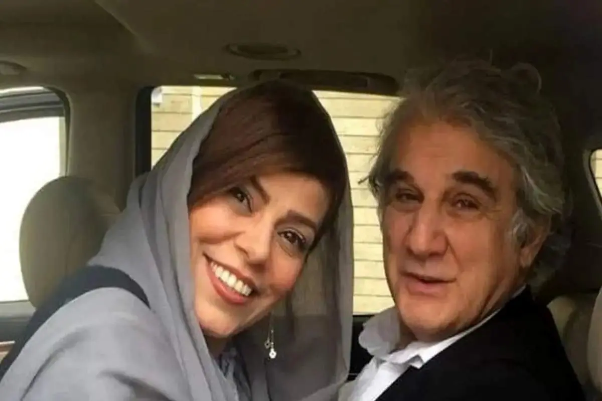 قاب اختصاصی از زندگی خصوصی؛ مهدی هاشمی و همسر جوانش با تم قرمز یلدایی!