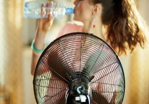 ۶ هشدار مهم کم‌آبی بدن در زمستان / بدن‌تان را در سرما هم جدی بگیرید