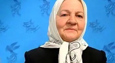 «رابعه مدنی» در دوران کودکی و در اواخر دهه 20