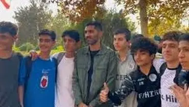 حضور عارف غلامی و محمد انصاری در جمع کودکان کار/ویدیو 