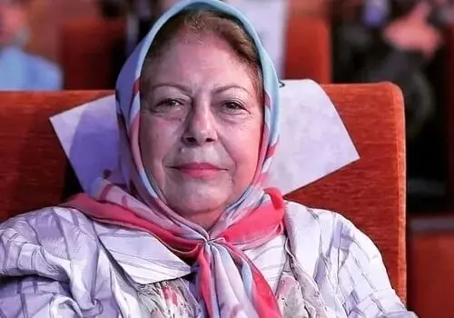 تصویری به قدمت نیم قرن از ثریا قاسمی و خانواده‌اش