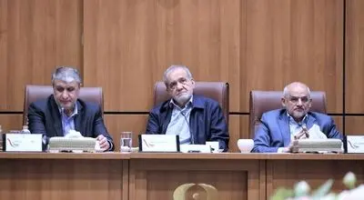 اسلامی: در نقاط مختلف کشور نیروگاه‌های برق اتمی احداث خواهند شد 