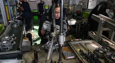 بحران بیکاری پاییز ۱۴۰۴: ۲۱ درصد جوانان شغل ندارند + جزئیات