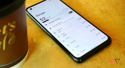چرا AICore نیمی از حافظه گوشی شما را می‌بلعد؟