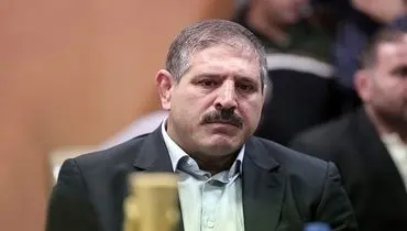 عباس جدیدی در خیابان‌های تهران سلاح به دست گرفت +عکس