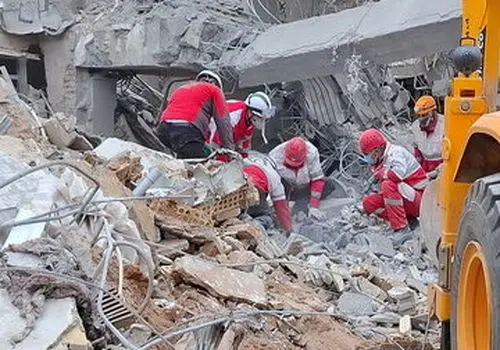 عملیات روانی در جیب شماست! / چگونه پیش از پروازِ جنگنده ها، ذهنمان را فتح نکنند؟